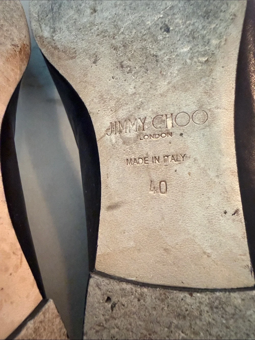 Jimmy Choo Black Leather Pointed-Toe flats size 40